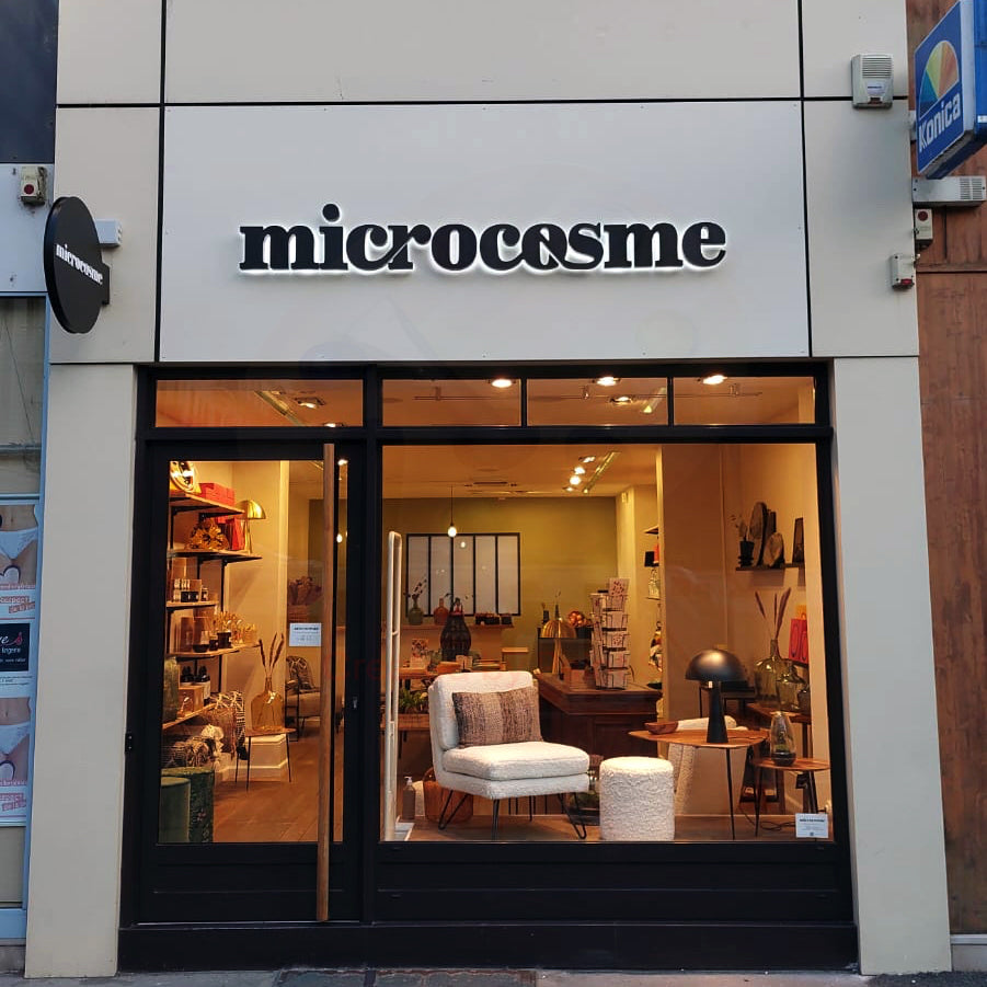 Nouvelle adresse pour Microcosme