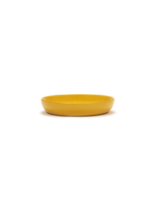 Lot de 2 assiettes hautes jaunes tourbillon noir Feast